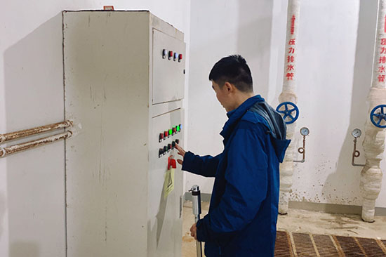 <a href=http://www.xiaofangweibao.com target=_blank class=infotextkey>消防維保</a>